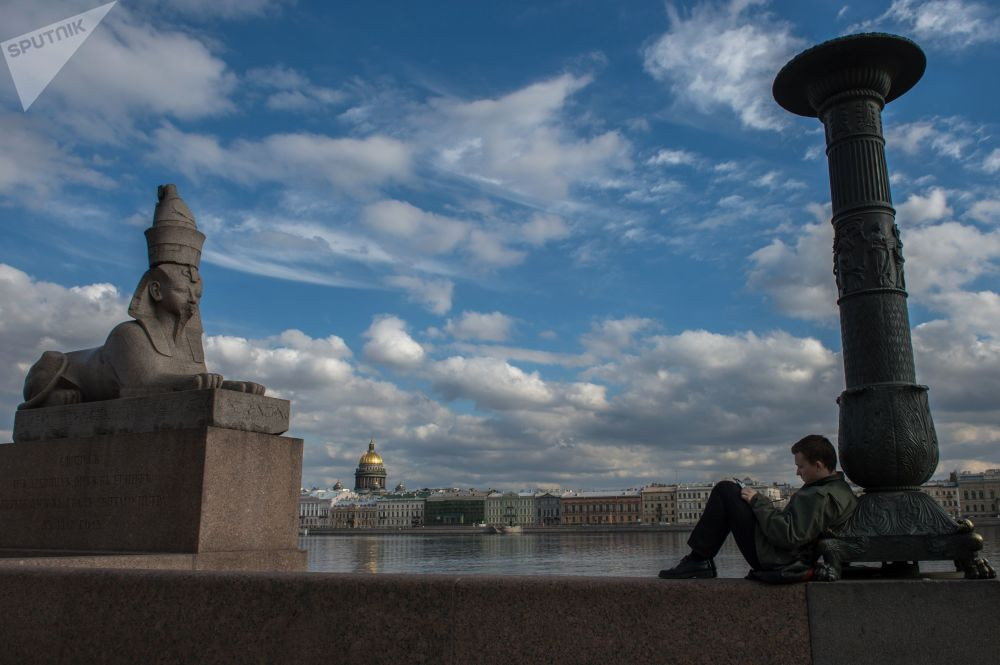 St. Petersburgdan mistik manzaralar