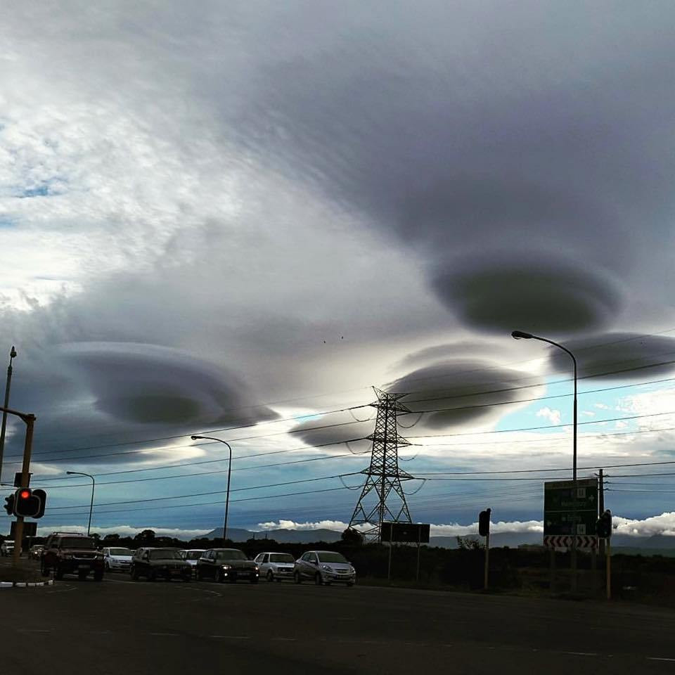 UFO sanılan bulutlar