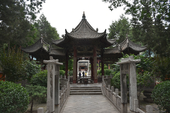 Kuranın ahşaba yazıldığı Çin Camisi