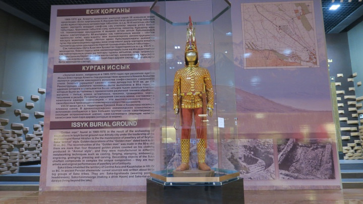 Kazakistanlı Tutankamon: Altın Elbiseli Adam