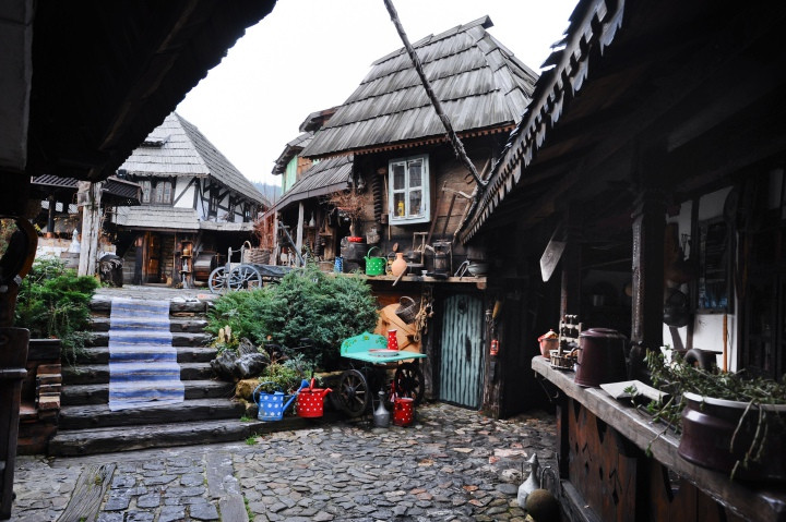 Stres ve üzüntünün yasak olduğu yer: Mackovac Etnik Köyü