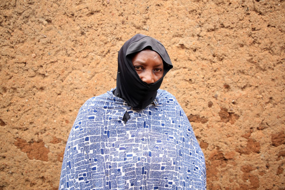 Ruandalı Kadınların giyim tarzından örnekler