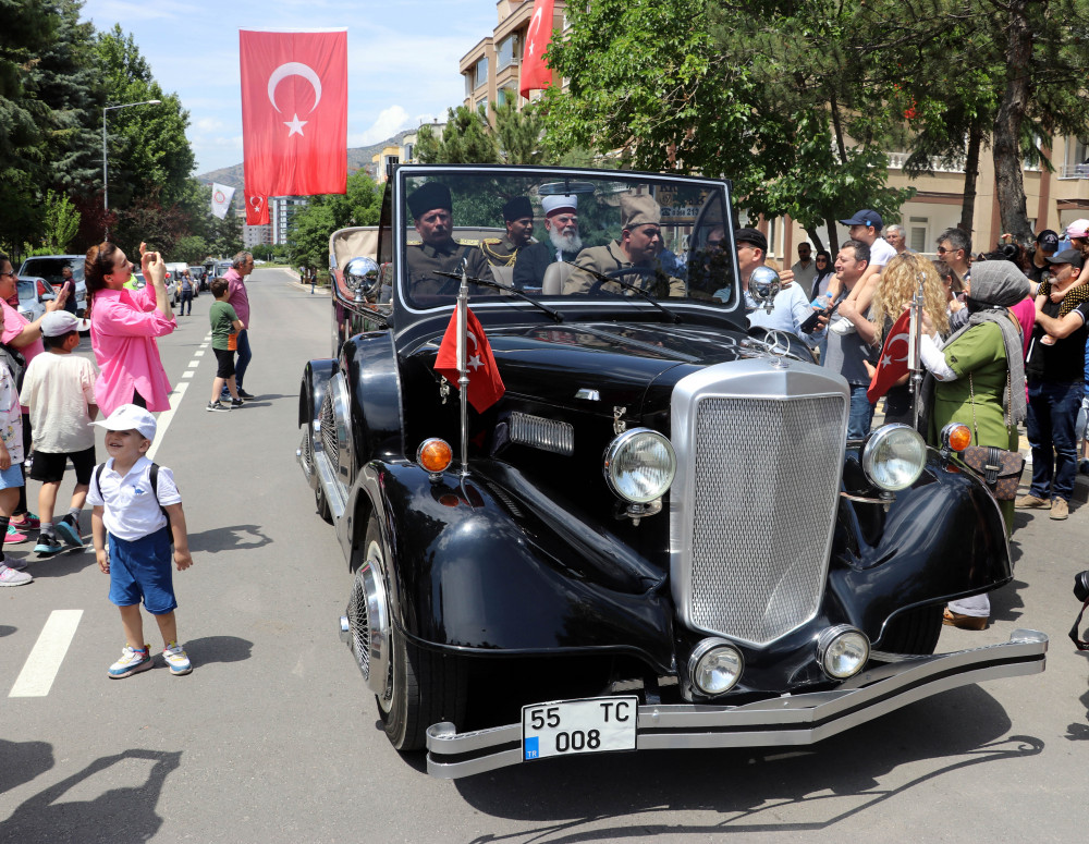 Atatürk bir kez daha geldi Samsundan