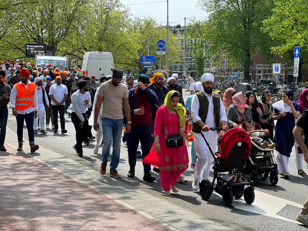 Sihler Amsterdamda Vaisakhi festivali düzenlendi