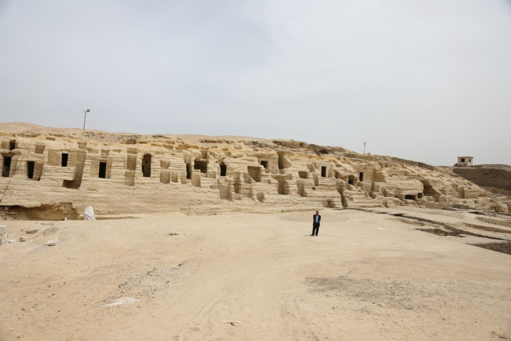 Mısırın Sakkara bölgesinde bir müzeye yetecek arkeolojik eser bulundu