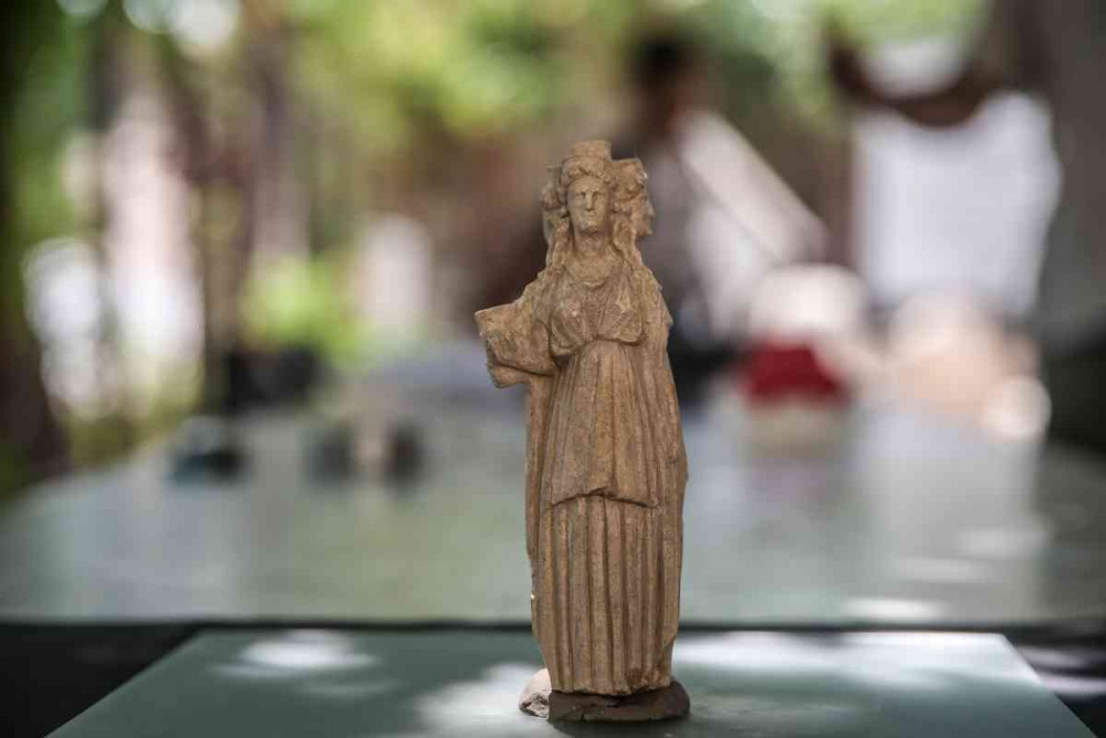 Arkeologlar Mersinde tanrıça Hekate heykelciği buldular