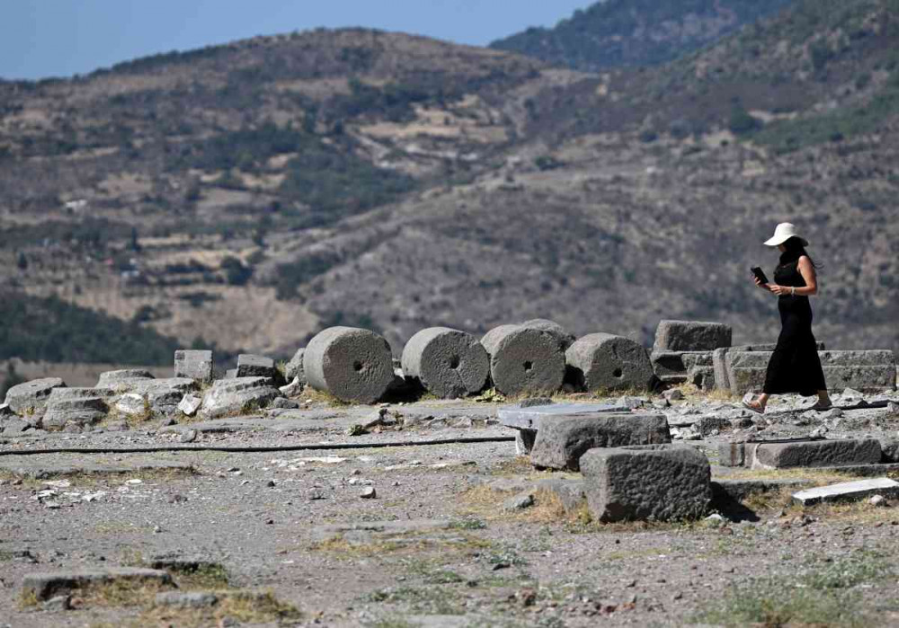 Bergama Antik Kenti görenleri kendine hayran ediyor