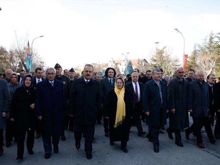 Şeb-i Arus, Kardeşlik Yürüyüşü ile başladı