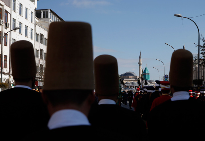 Şeb-i Arus, Kardeşlik Yürüyüşü ile başladı