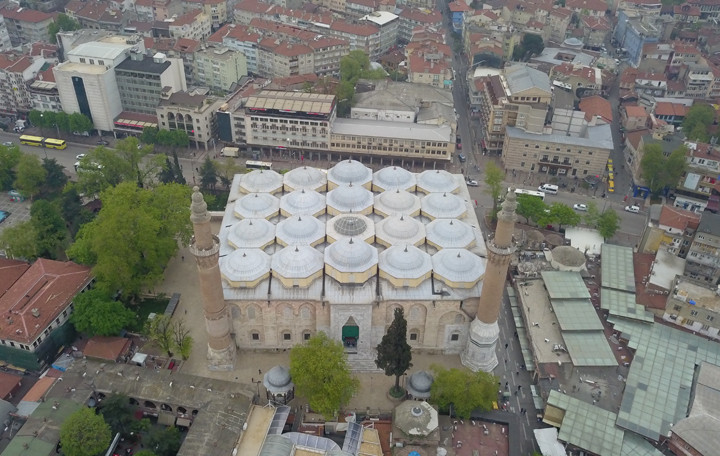 Bursa Ulu Camii hat müzesi gibi