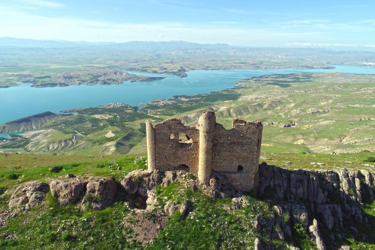 Gizemli Mar Ahron Manastırı