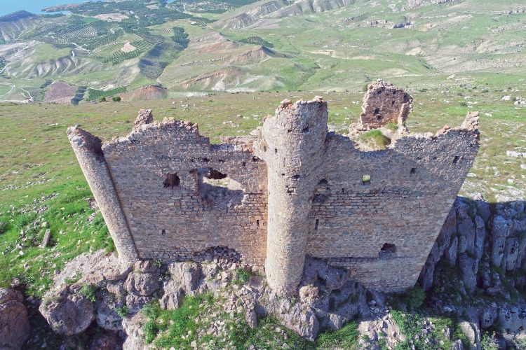 Gizemli Mar Ahron Manastırı