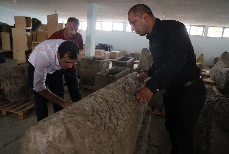 İşte Erzurumda bulunan Sultan Alaaddin yazılı sanduka