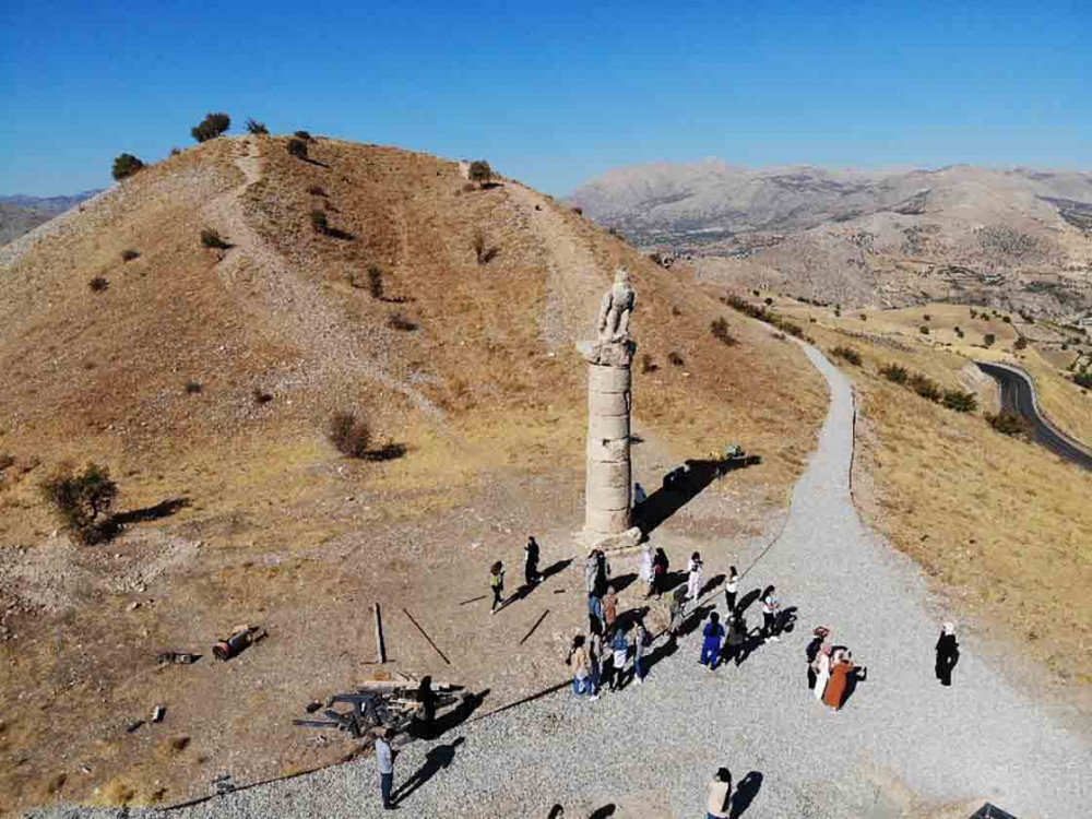 Adıyamanda Kommagene Kraliçesi İsasın mezarı bulundu