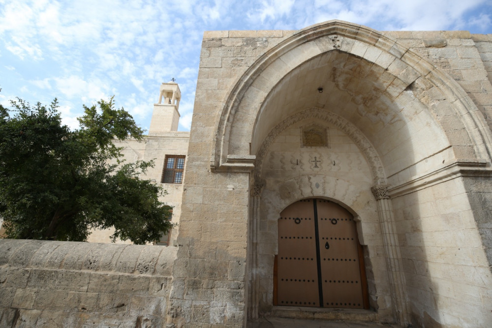 Mardin Süryani Cemaati, Mor Efrem Kilisesinde ilk ayini yaptı