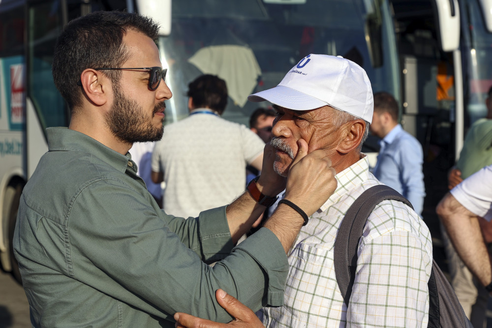 2022 Türk Hacı Adaylarınin ilk kafilesi törenle uğurlandı